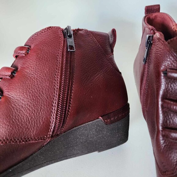 Rockport burgundy Cobb Hill Devyn Chukka ankle boots - Picture 7 of 13